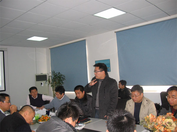 “总结现在，展望未来”2011年终总结会成功召开